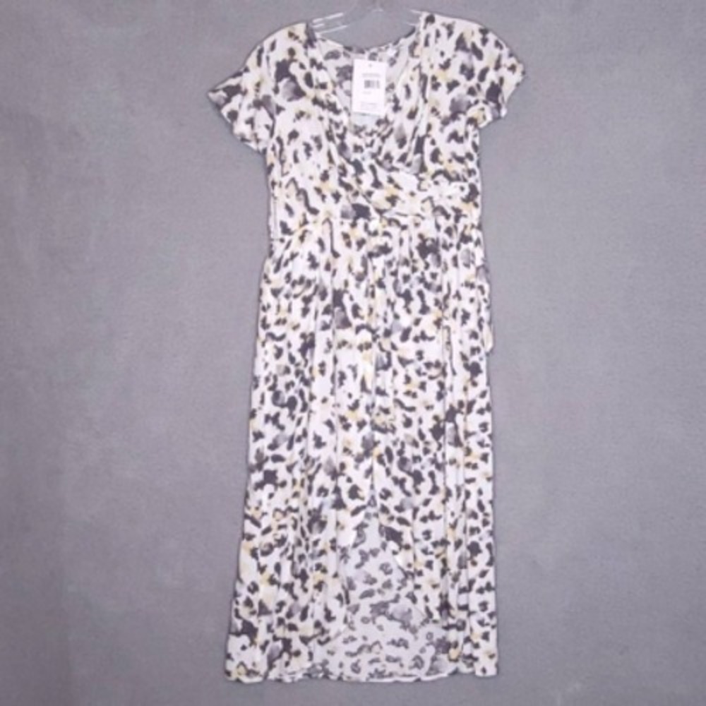 Love Fire Romper Womens Skirted White Yellow Animal Print Cheetah V Neck L New